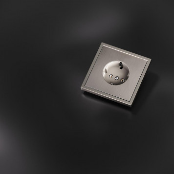 Накладка для розетки с заземлением S70 Metal (никель) VLSM000611-1